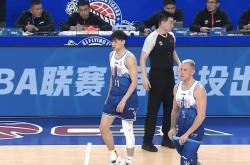 开云官网-新疆队完胜上海队，高诗岩惊艳四座的简单介绍