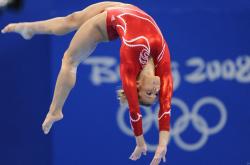 开云官方app入口-从金字塔到佩德雷加尔，当法比尼奥在巴林用F1引擎重写文明冲突