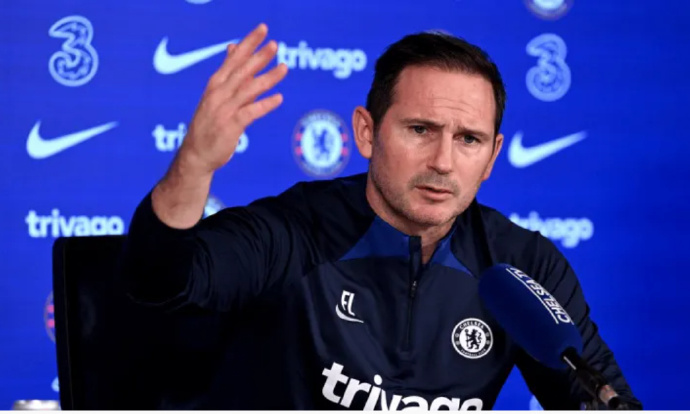 切尔西主帅因言论被罚款，俱乐部发声明