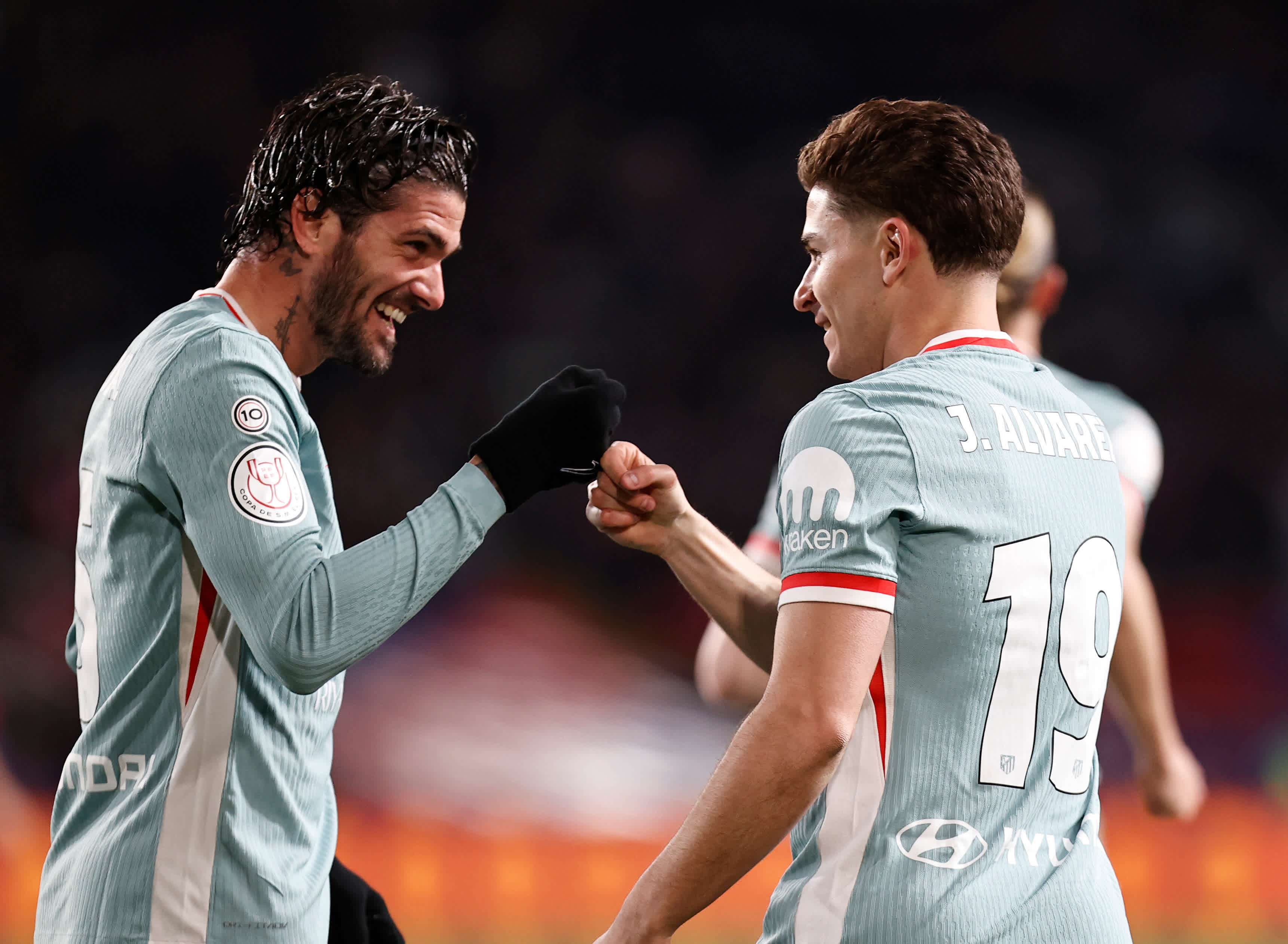 关于意大利强势英格兰，阿尔瓦雷斯一己之力扛起全队的信息