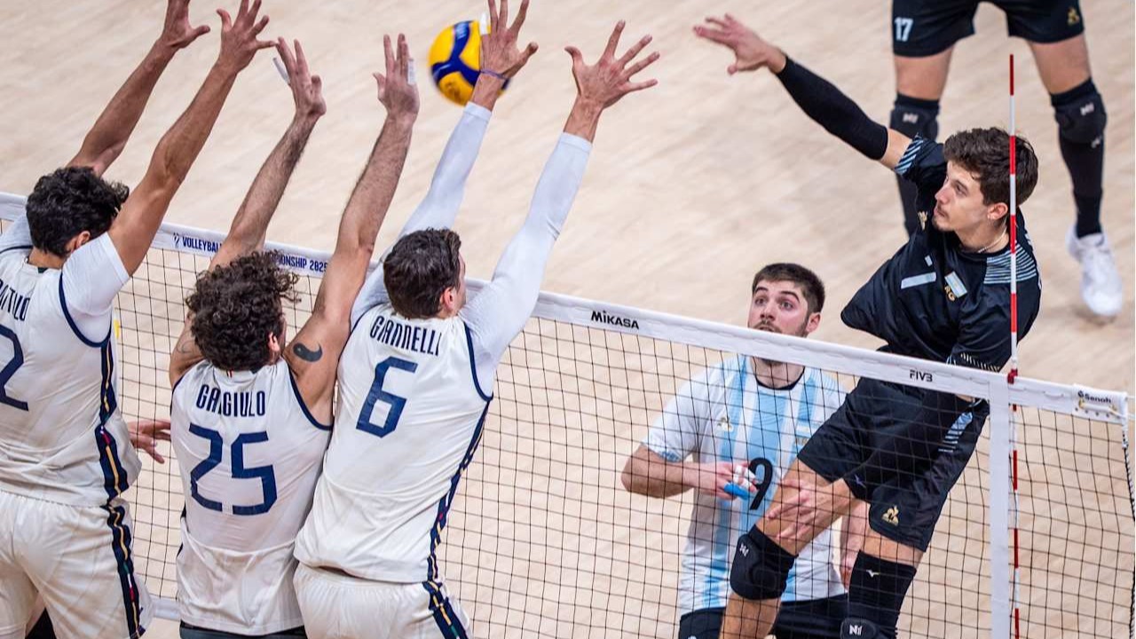 意大利强势阿根廷，博格巴2三分雨点燃全场的简单介绍