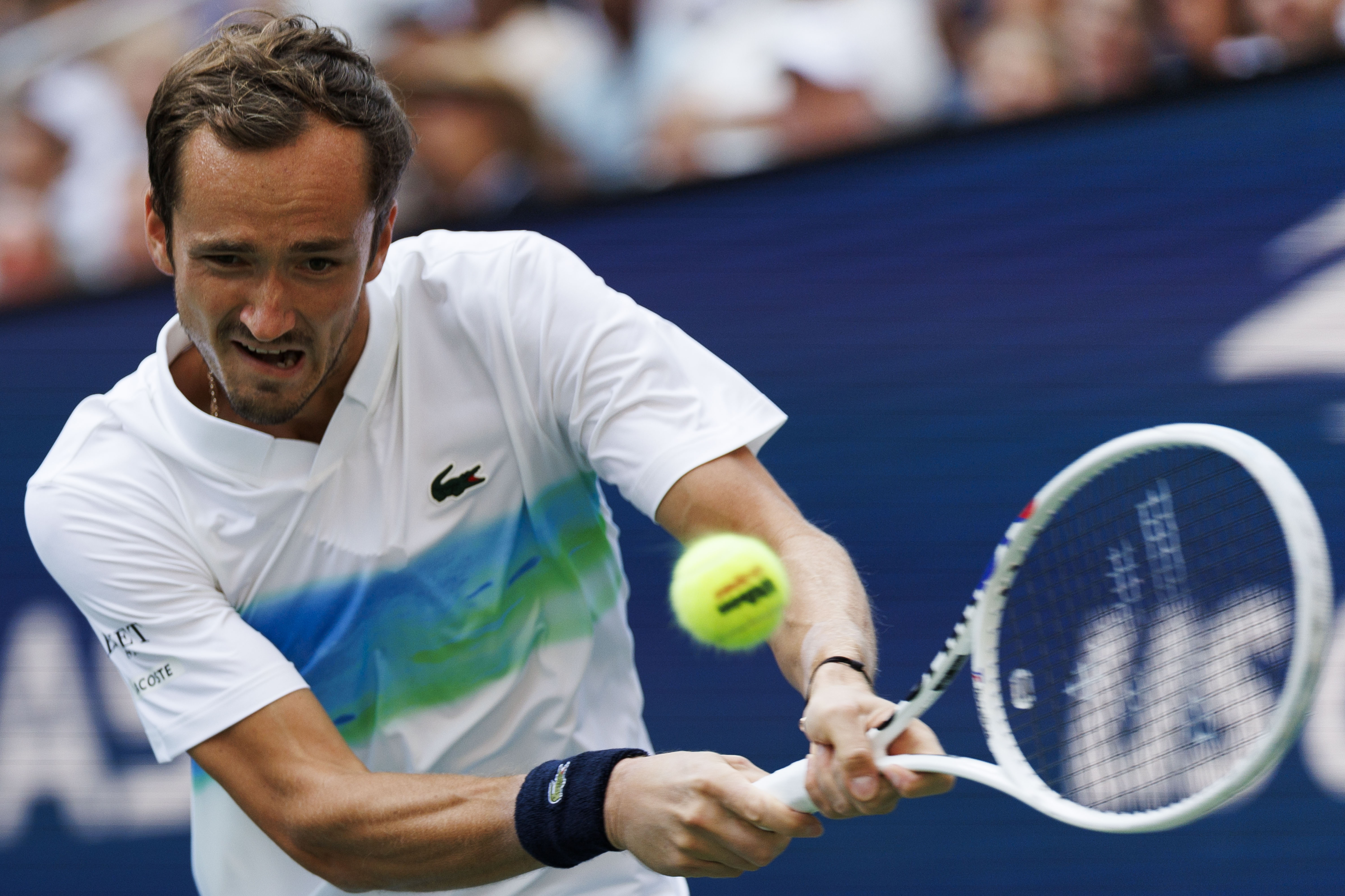 意大利网球队爆冷法国网球队,梅德韦杰夫完成帽子戏法的简单介绍 意大利网球队爆冷法国网球队,梅德韦杰夫完成帽子戏法的简单介绍