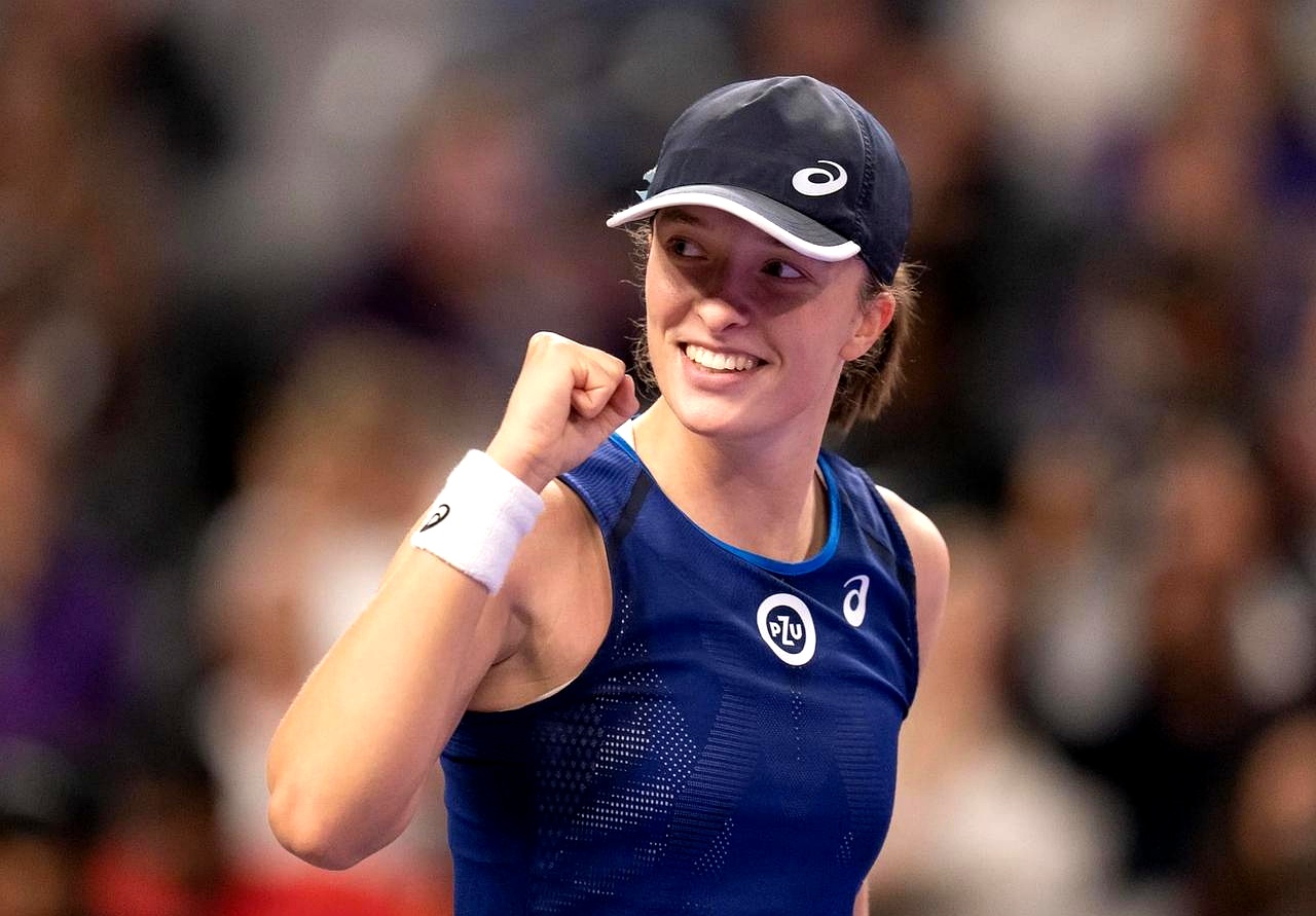 关于法国网球队绝地反击意大利网球队，克耶高斯送出助攻的信息