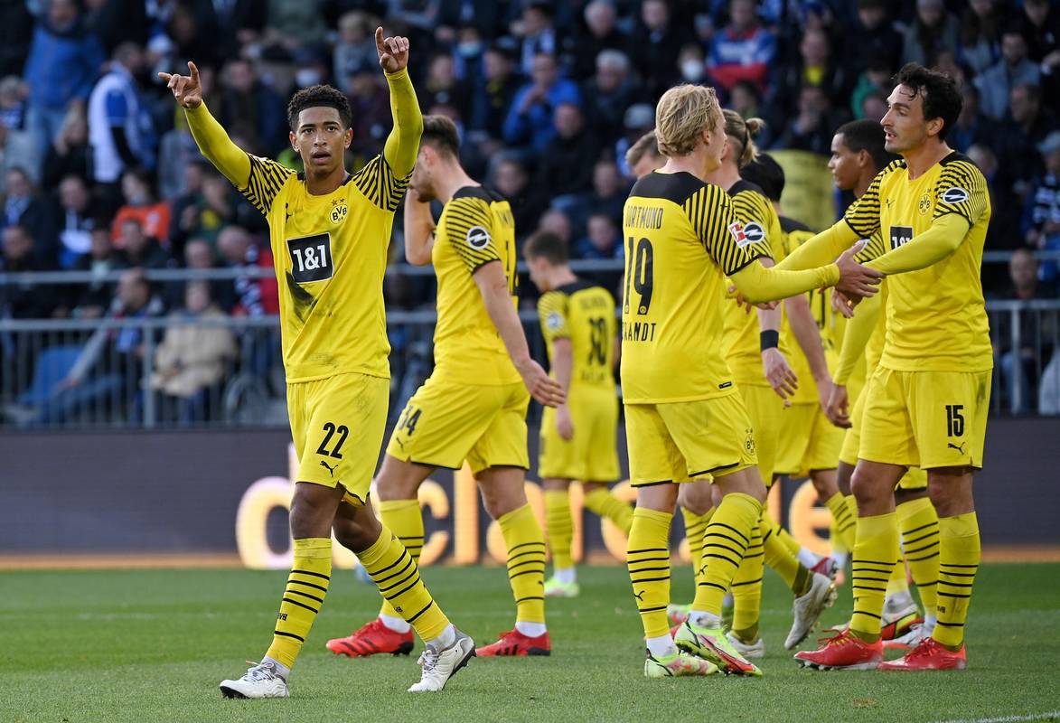 包含多特蒙德攻击手段灵活，形成强大火力的词条