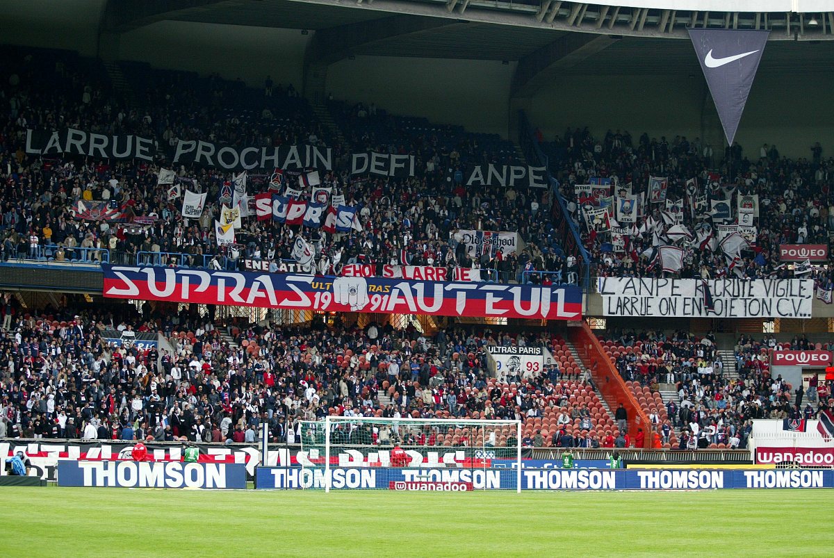 大巴黎:击败昂热，继续保持榜首位置