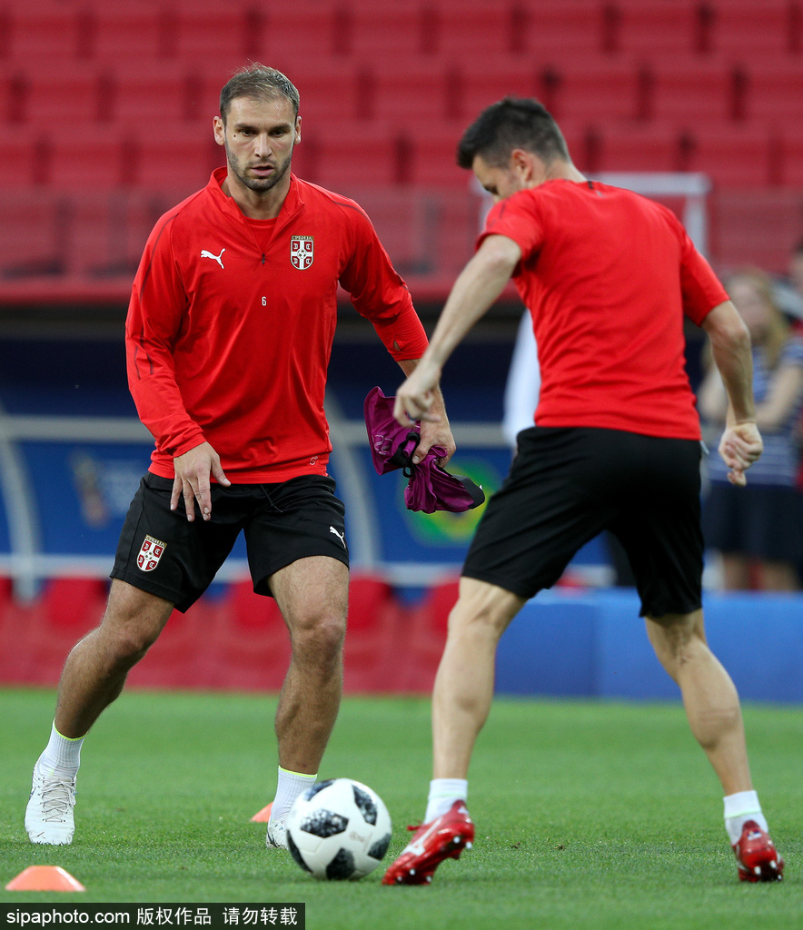 塞尔维亚对阵俄罗斯，备战锁定晋级资格