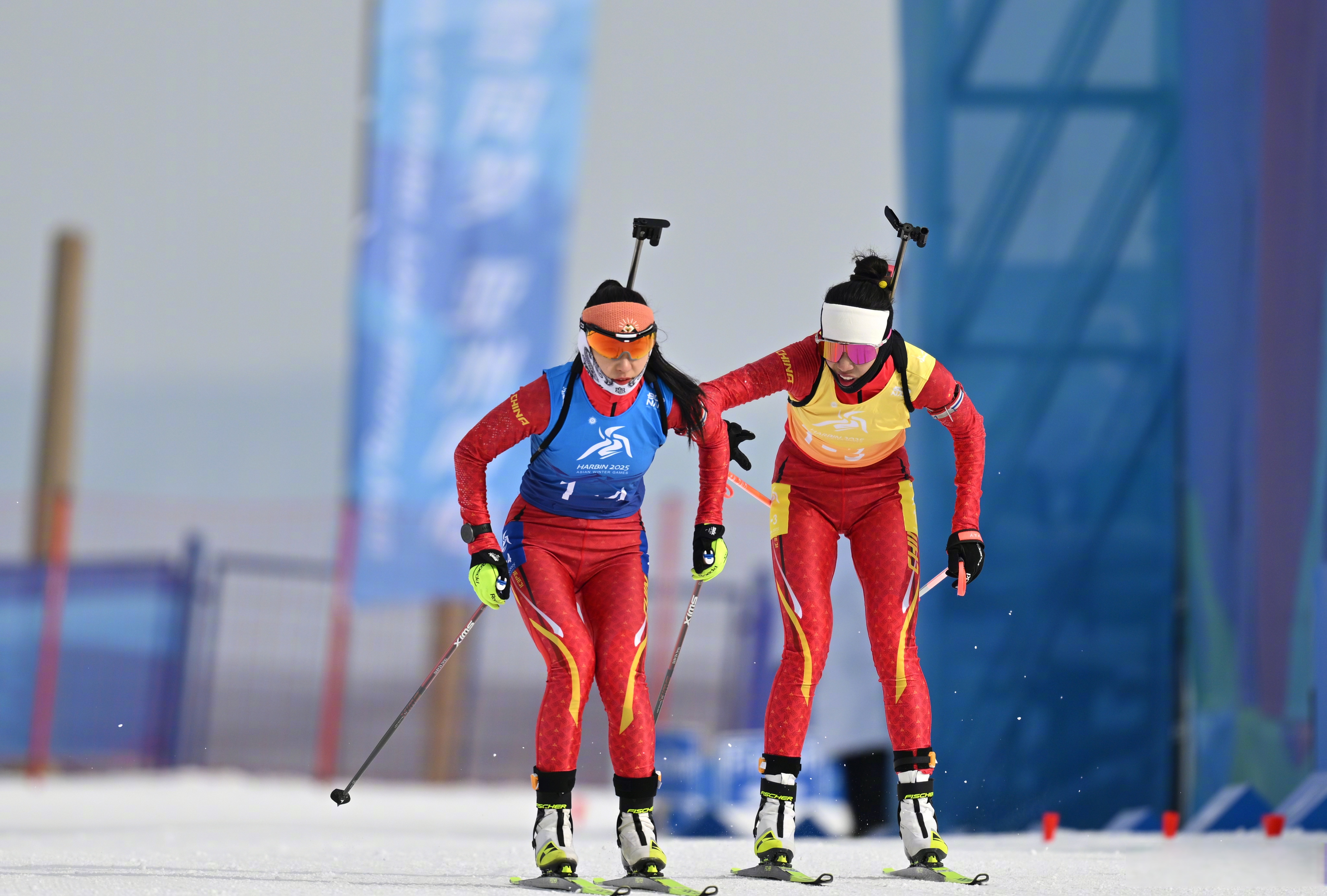 中国代表团连夺金牌，奉献精彩绝伦比赛的简单介绍