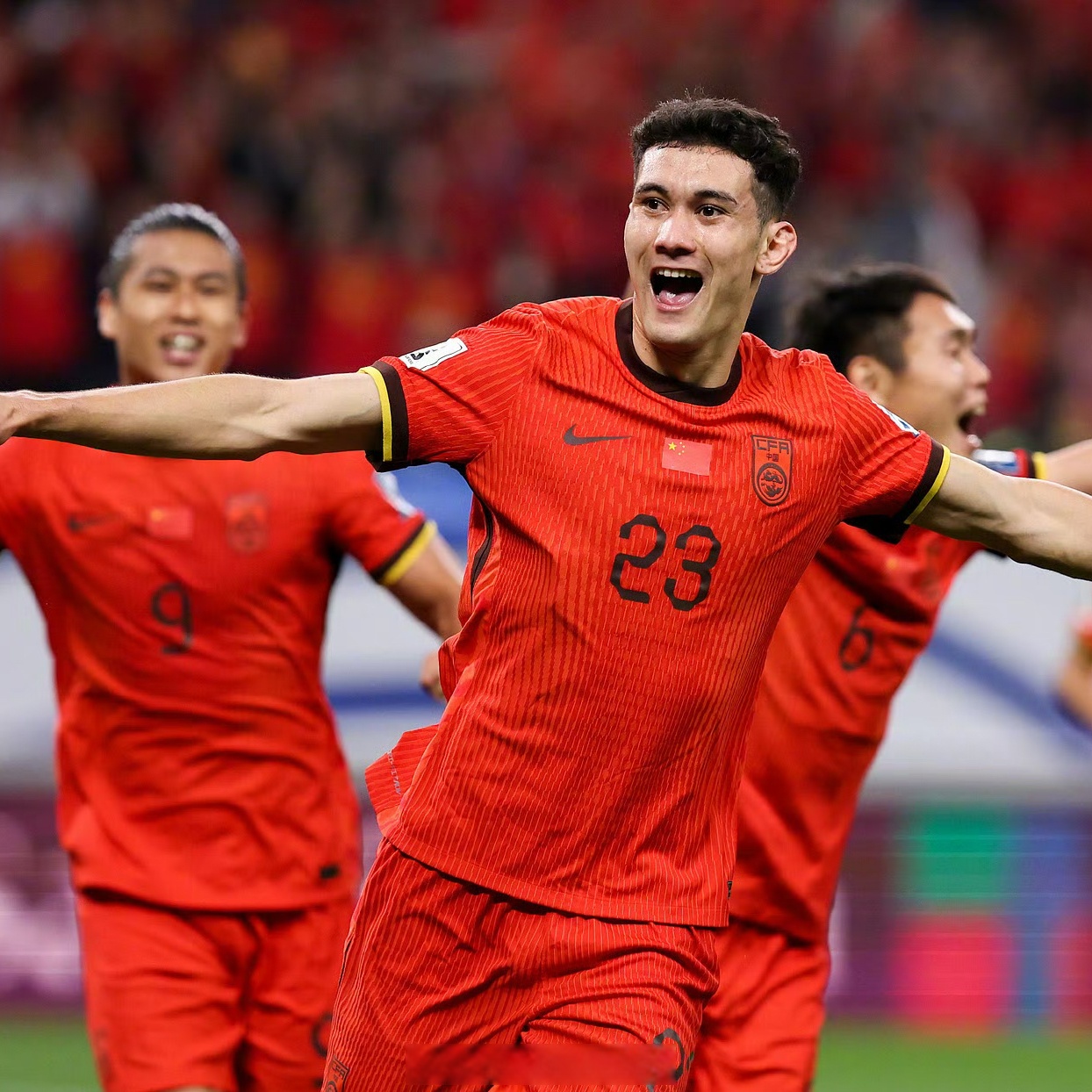 国家队球员在赛场上发挥出色,取得重要胜利的简单介绍 国家队球员在赛场上发挥出色,取得重要胜利的简单介绍