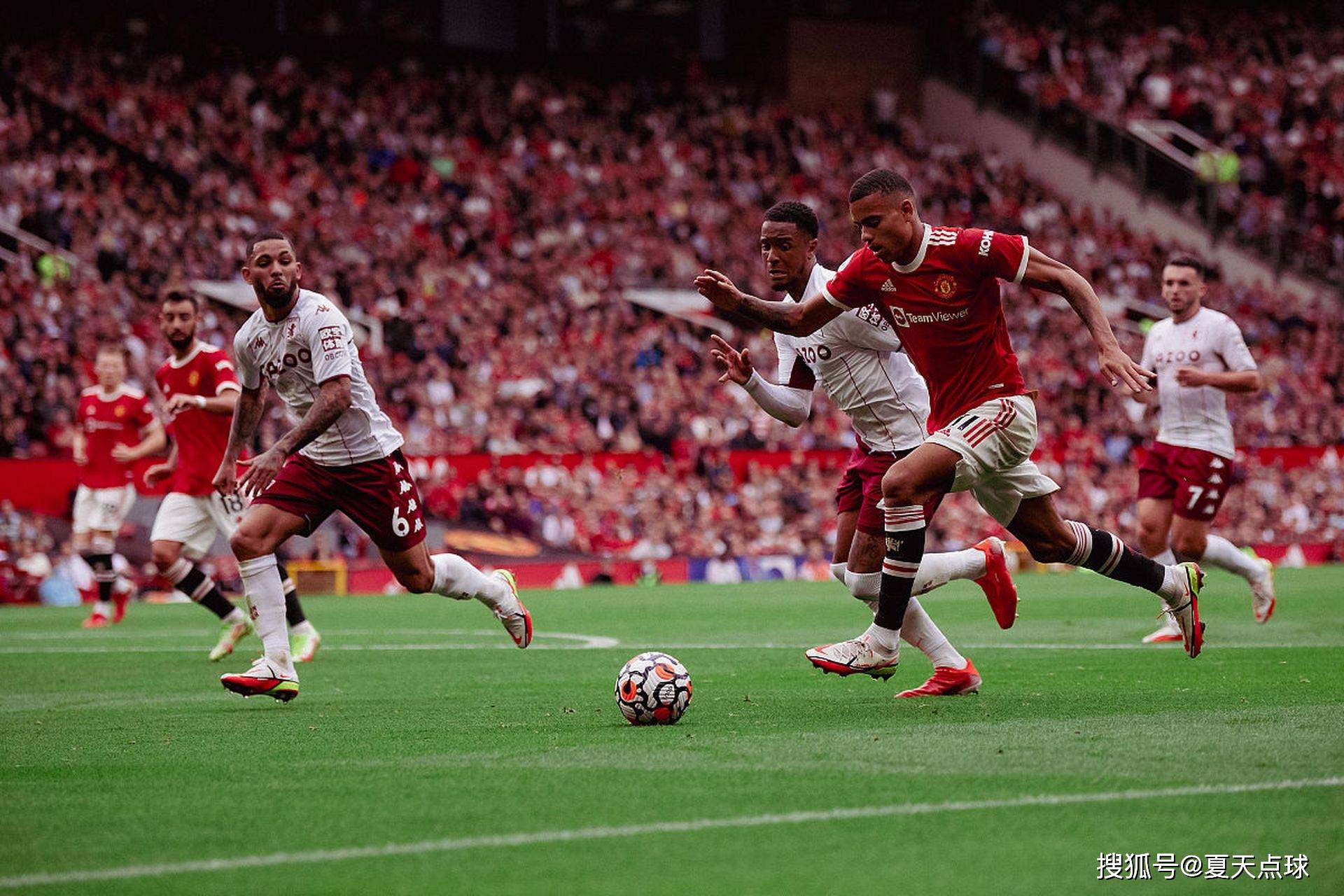 斯图加特全队发挥出色,取得连胜 斯图加特全队发挥出色,取得连胜