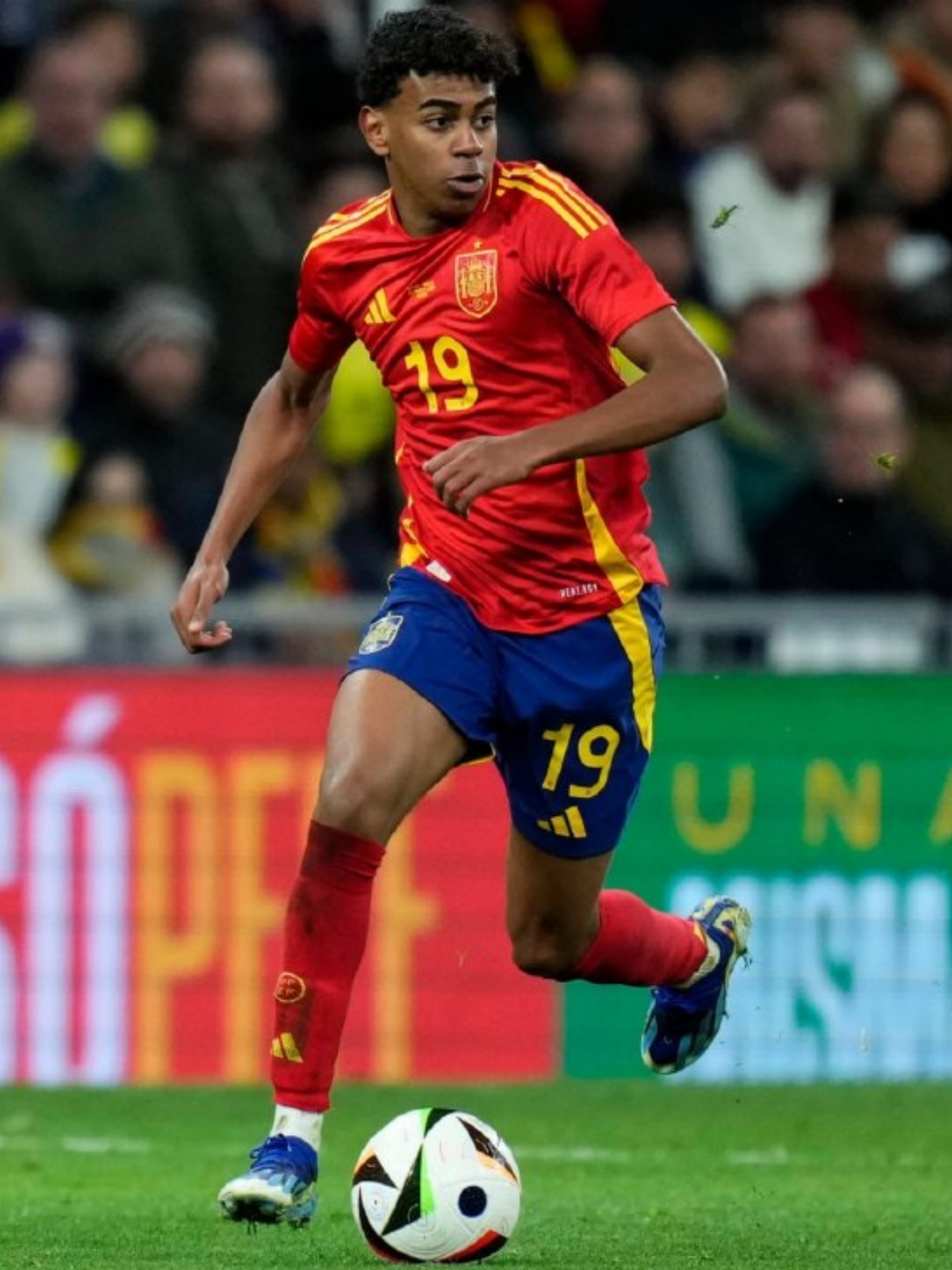 关于阿尔及利亚俱乐部球员表现抢眼的信息