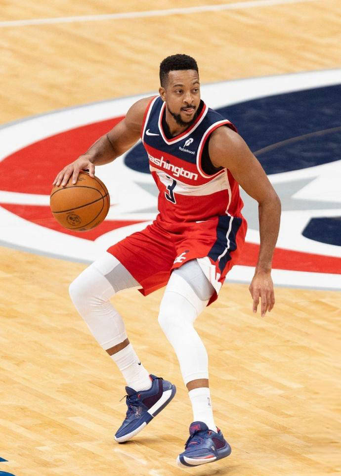 鹈鹕鏖战爵士，麦科勒姆高光表现