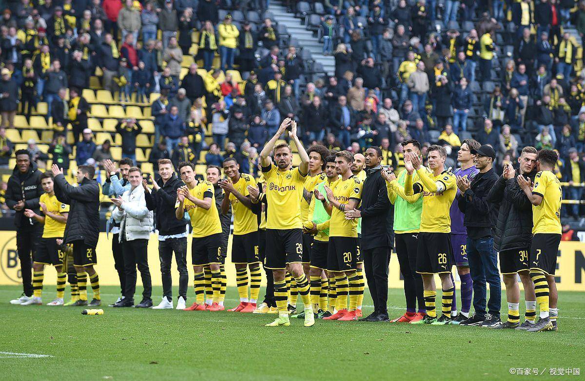 巴黎完胜勒沃库森，格纳布里扛起全队的简单介绍