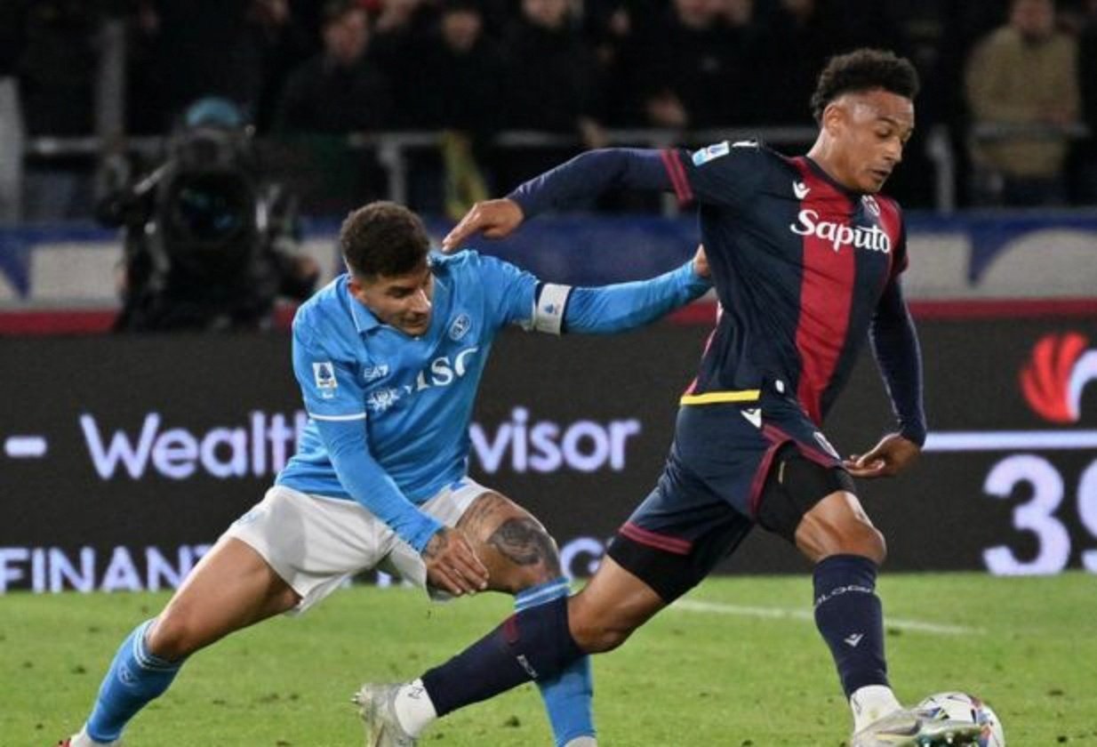 那不勒斯主场失利，卫冕冠军压力增加