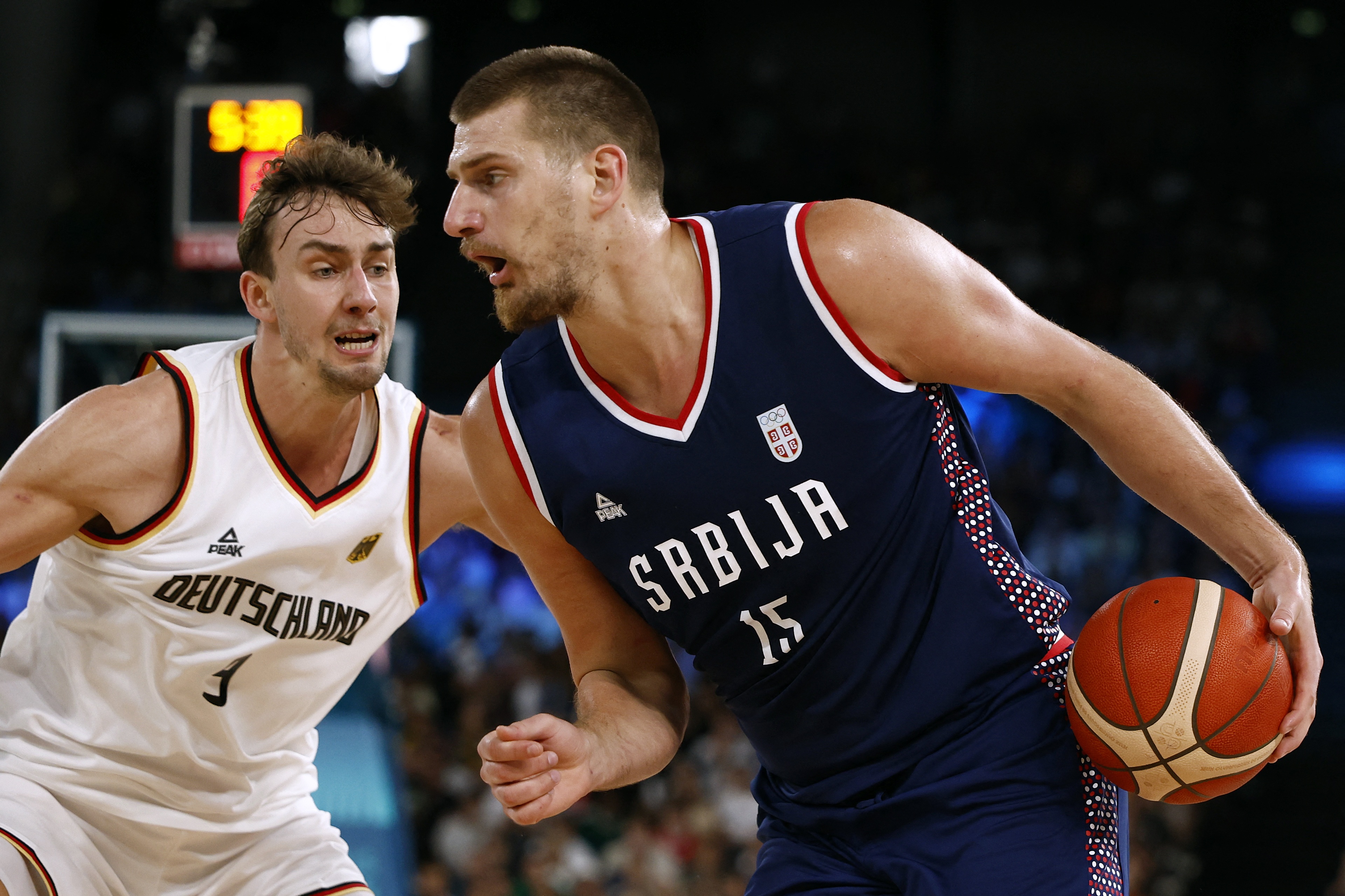 关于德国男篮力克西班牙男篮，哈里斯三分雨点燃全场的信息