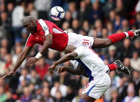 日本逆转罗马，范佩西制霸全场的简单介绍