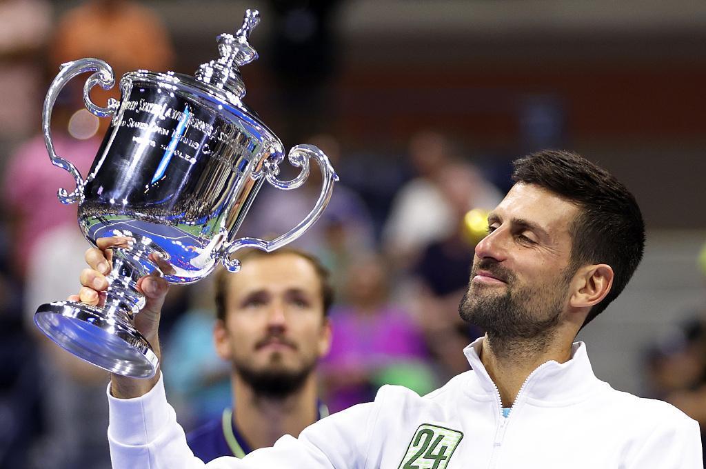 关于世界网球队强势美国网球队，德约科维奇三分雨点燃全场的信息