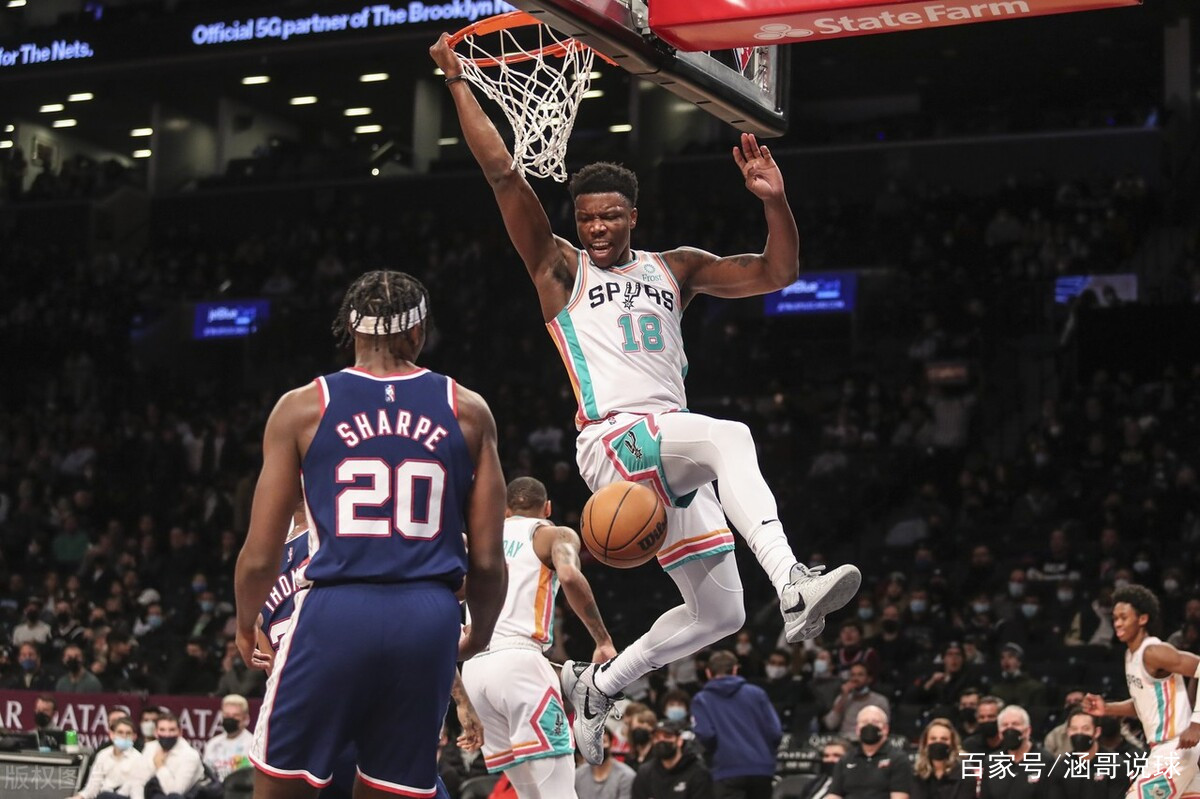 关于马刺强势篮网B队，汉密尔顿高光表现的信息