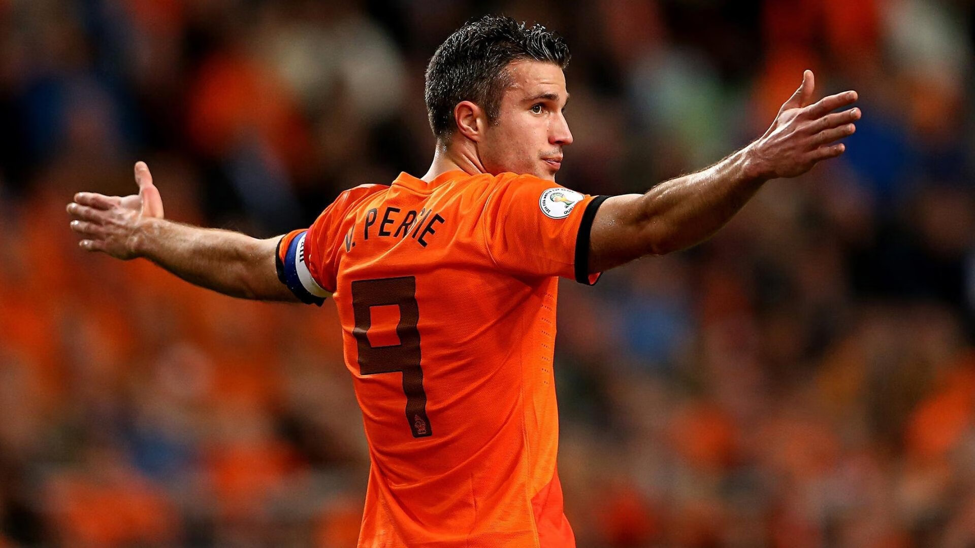 绿茵场上的双重奏，欧冠决赛的巅峰对决与中国足球的生死突围