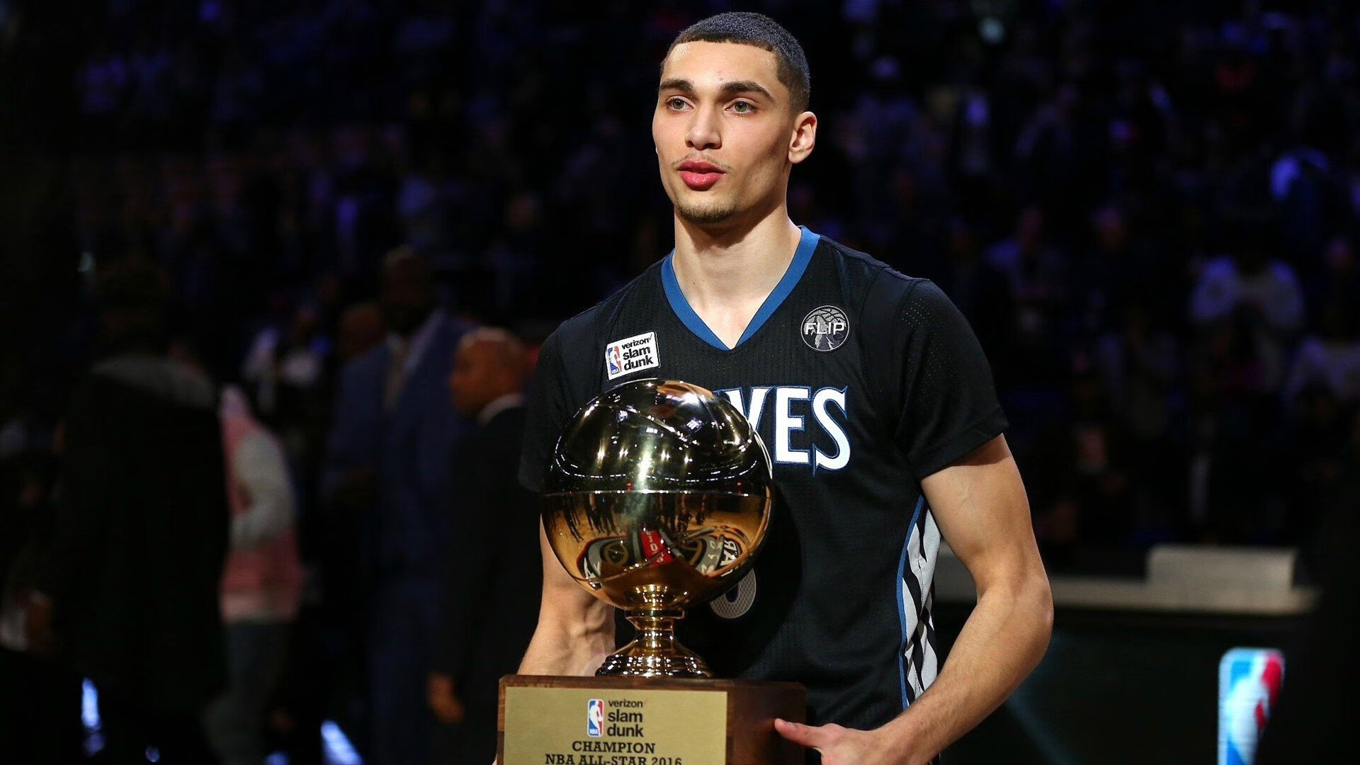 年度焦点之战之夜,班凯罗关键时刻站出来