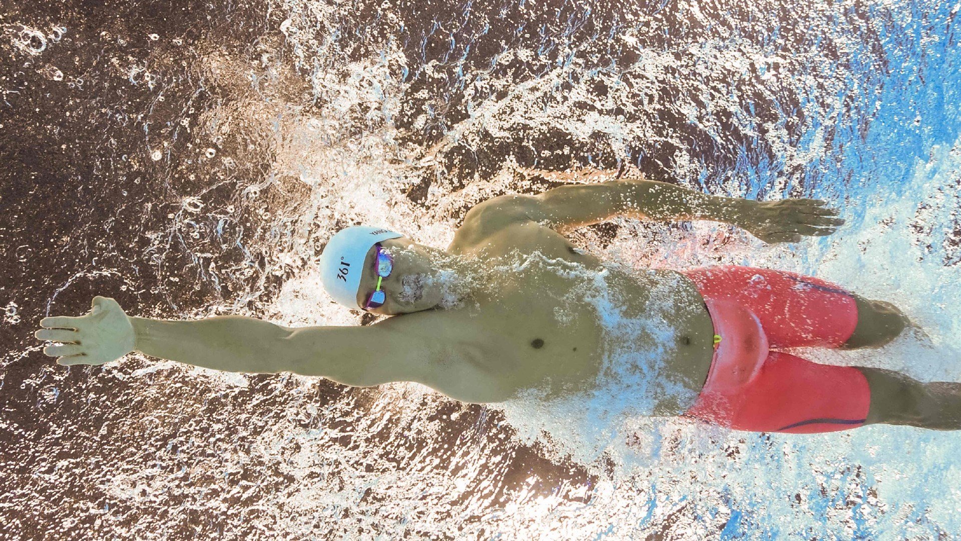 黄喜灿一剑封喉，摩洛哥黑马神话续写—世界杯赛场上的历史性逆转